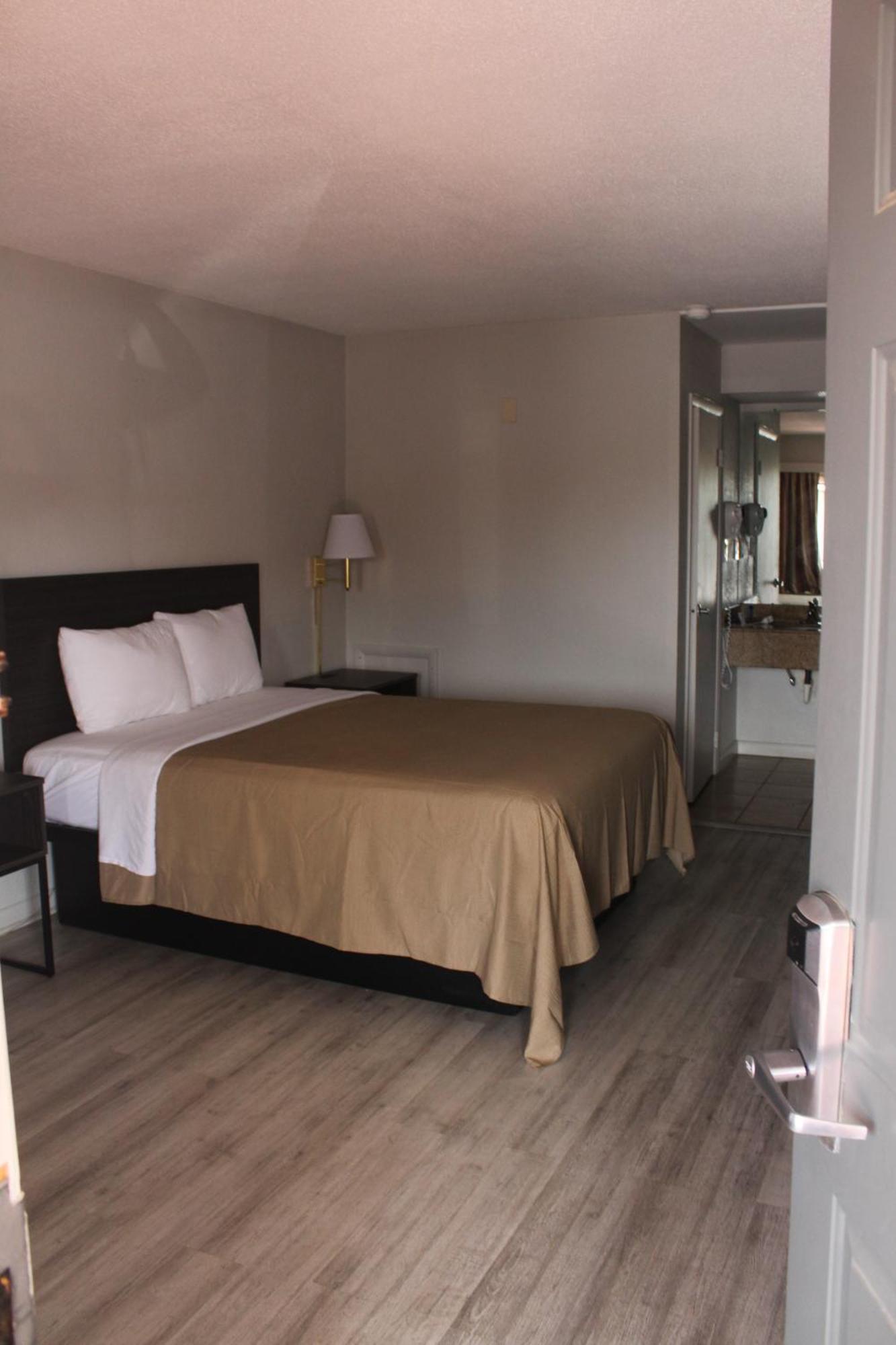 Vip Inn And Suites 헌츠빌 외부 사진