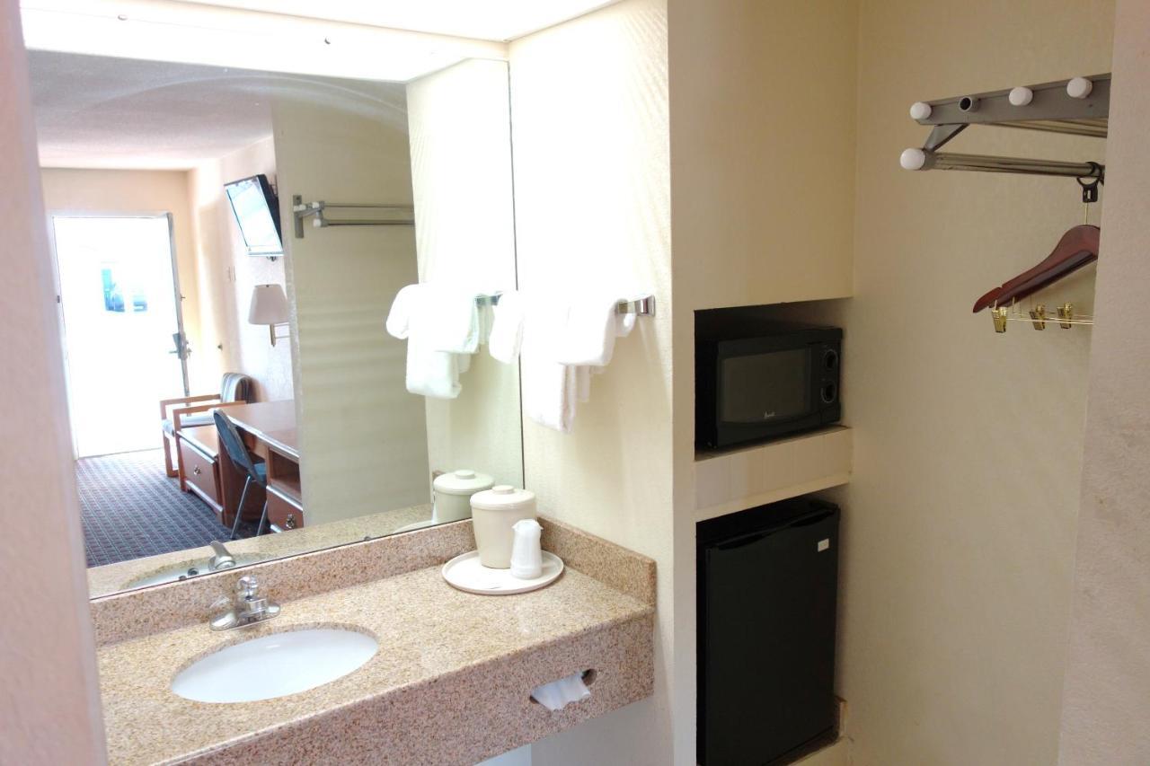 Vip Inn And Suites 헌츠빌 외부 사진