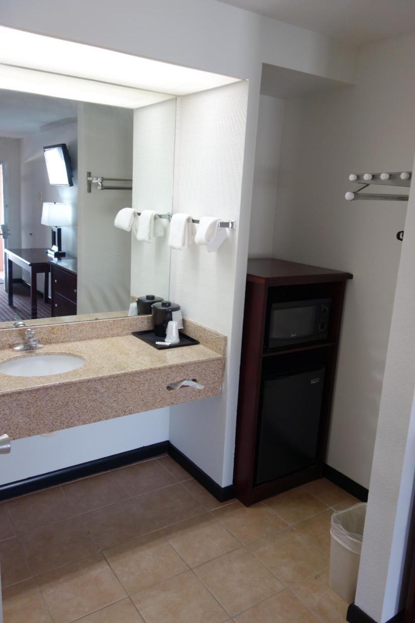 Vip Inn And Suites 헌츠빌 외부 사진